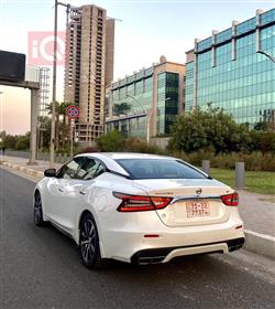 Nissan Maxima